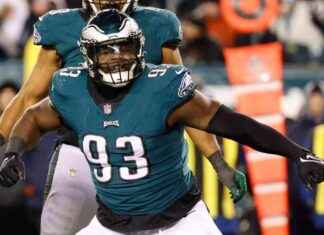 Patriots Make Big Moves in Free Agency patriots-make-big-moves-in-free-agency