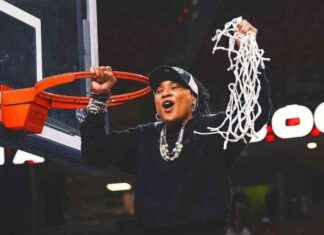 South Carolina Coach Dawn Staley: No. 1 Seed Deserved south-carolina-coach-dawn-staley-no-1-seed-deserved