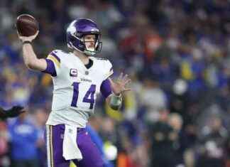Vikings to let Sam Darnold enter free agency: Source vikings-to-let-sam-darnold-enter-free-agency-source