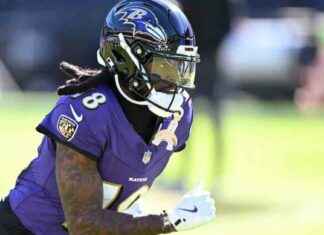 Browns Sign Former Steelers Pro Bowl Receiver, Reunite in Cleveland with Kenny Pickett browns-sign-former-steelers-pro-bowl-receiver-reunite-in-cleveland-with-kenny-pickett