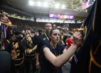 Caitlin Clark Drives Growth in WNBA Trading Cards and Collectibles Market caitlin-clark-drives-growth-in-wnba-trading-cards-and-collectibles-market