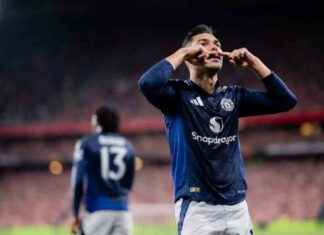 Fernandes Scores as Man United Lead Athletic Club in Europa League fernandes-scores-as-man-united-lead-athletic-club-in-europa-league