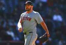 Liam Hendriks Condemns ‘Vile’ Death Threats Against Family liam-hendriks-condemns-vile-death-threats-against-family