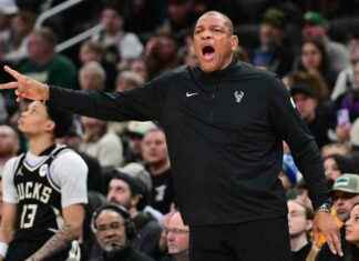 NBA Bucks Shutdown Giannis Antetokounmpo Trade Rumors nba-bucks-shutdown-giannis-antetokounmpo-trade-rumors