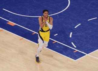 Tyrese Haliburton recreates Reggie Miller choke sign after buzzer-beater vs. Knicks tyrese-haliburton-recreates-reggie-miller-choke-sign-after-buzzer-beater-vs-knicks