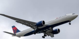 Delta Flight DL275 Diverted: Inside the Flight Crew’s Dramatic LAX Perspective Delta Flight DL275 diverted, DL275 LAX diversion, Delta emergency landing LAX, DL275 flight update, Delta diverted flight news, DL275 incident report, LAX airport flight diversion